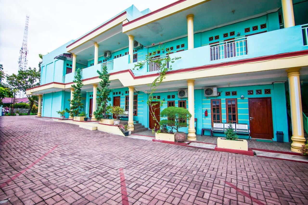 Oyo 796 Penginapan Fergael Pematangsiantar Extérieur photo