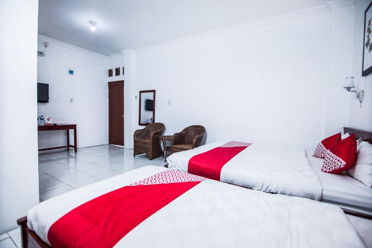 Oyo 796 Penginapan Fergael Pematangsiantar Extérieur photo